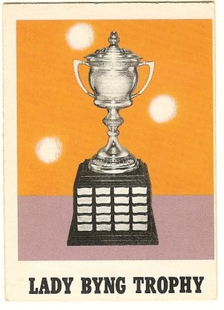 1970-71 O-Pee-Chee Lady Byng Trophy Base Single NM-MT